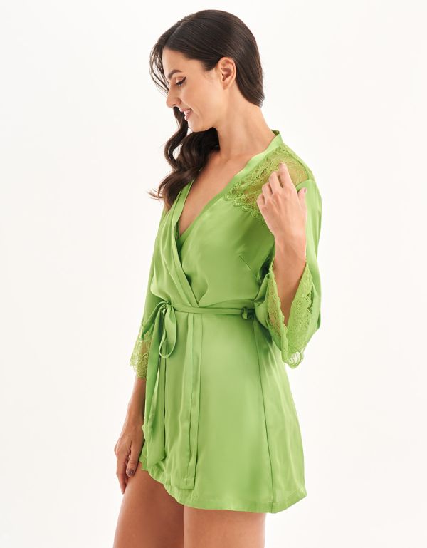 Short Robe